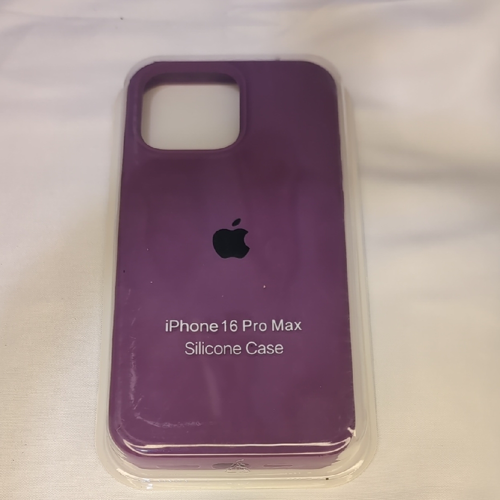 Apple iPhone 16 Pro Max Silicone Case - Violet